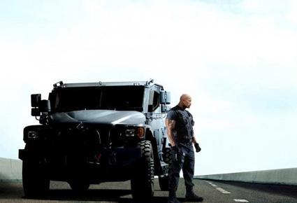أبرز 16 سيارة أطلّت في الجزء السادس من Fast and Furious